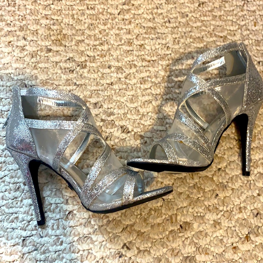 Sugar Vanilla glitter silver heels.  Sz6